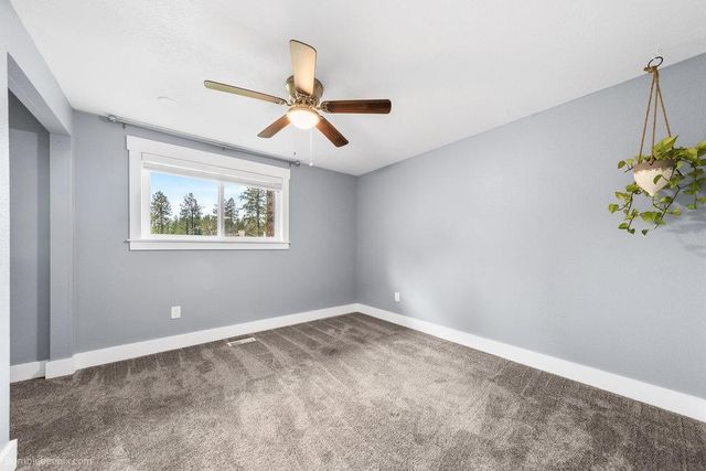 1718 E 60TH Ave, Spokane, WA 99223