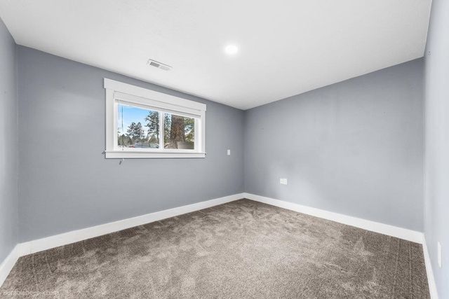 1718 E 60TH Ave, Spokane, WA 99223