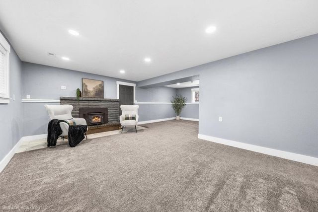 1718 E 60TH Ave, Spokane, WA 99223