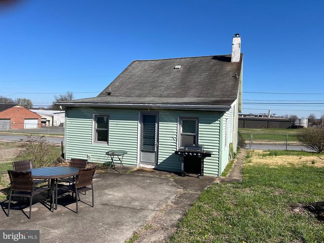 237 S FRANKLIN ST, Boyertown, PA 19512