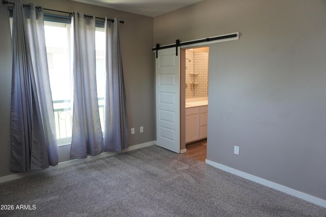 1885 E FRYE Road 102, Gilbert, AZ 85295
