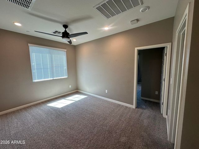 1885 E FRYE Road 102, Gilbert, AZ 85295