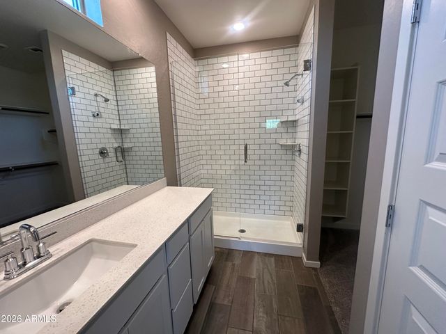 1885 E FRYE Road 102, Gilbert, AZ 85295