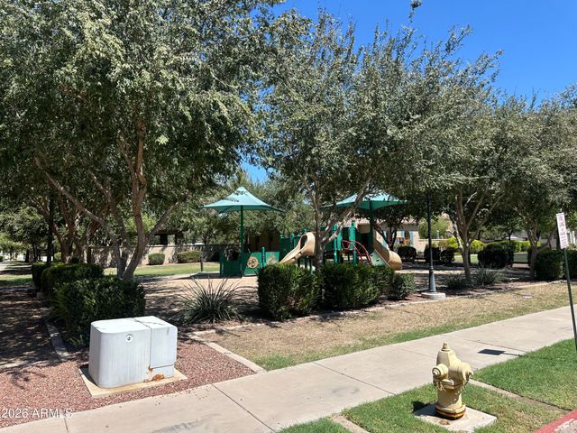 1885 E FRYE Road 102, Gilbert, AZ 85295