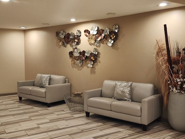 1525 Sander Court 108, Wheeling, IL 60090