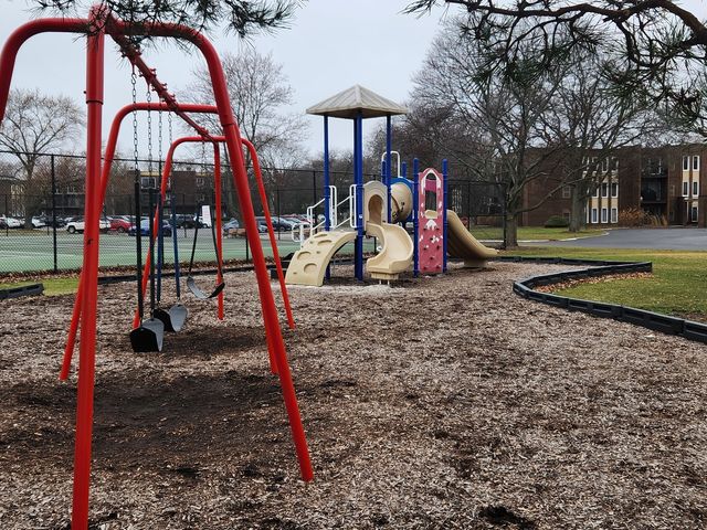 1525 Sander Court 108, Wheeling, IL 60090