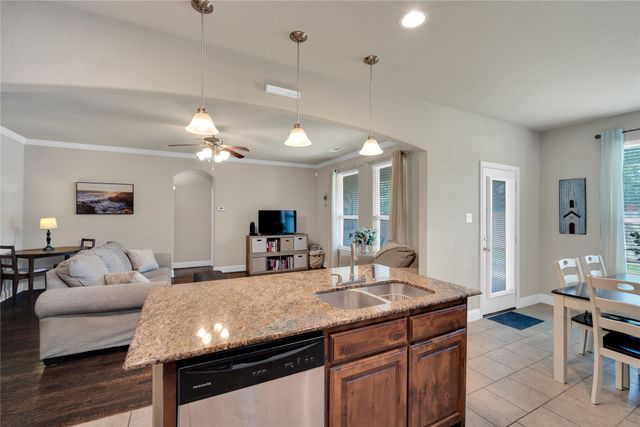 149 Valley Ranch Drive, Waxahachie, TX 75165