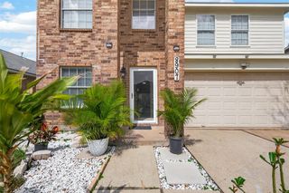 8907 Rainesville Lane, Houston, TX 77075