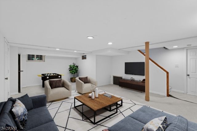 85 Whitney Rd, Millburn Twp., NJ 07078