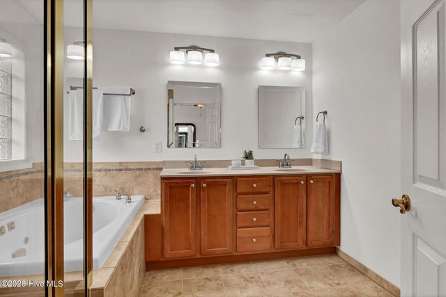 4423 Grey Oaks Court, Wilmington, NC 28412