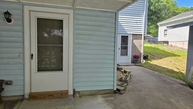 113 Oak Ridge Dr B, Ayer, MA 01432