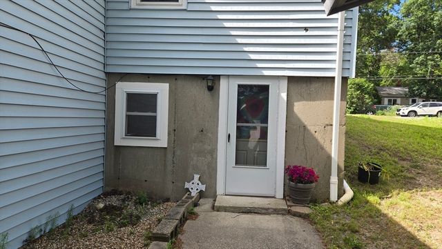 113 Oak Ridge Dr B, Ayer, MA 01432