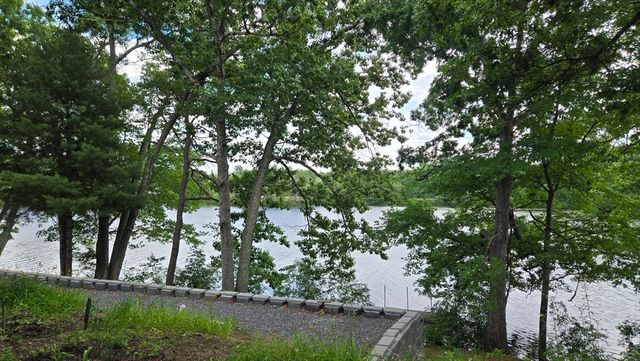 113 Oak Ridge Dr B, Ayer, MA 01432