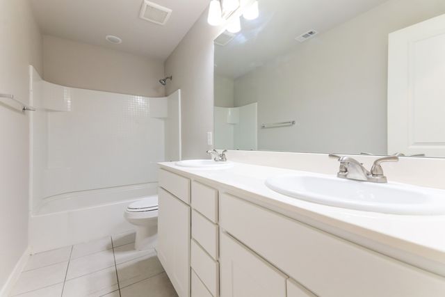 310 Niki Drive, Lewisville, TX 75057