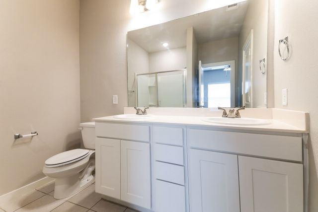 310 Niki Drive, Lewisville, TX 75057