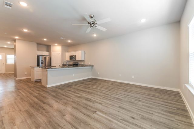 310 Niki Drive, Lewisville, TX 75057