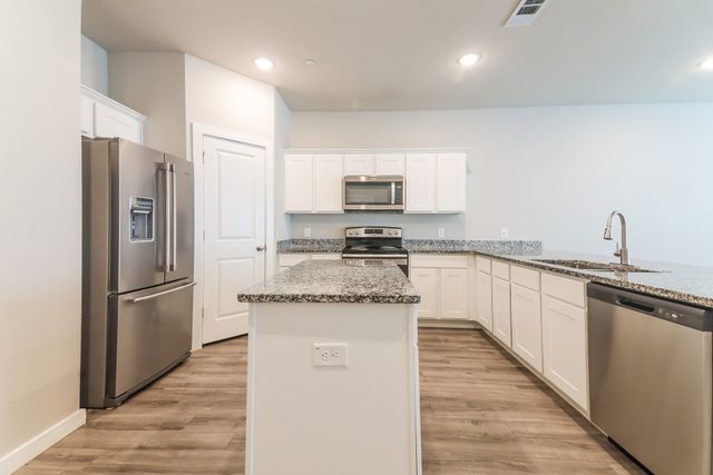310 Niki Drive, Lewisville, TX 75057