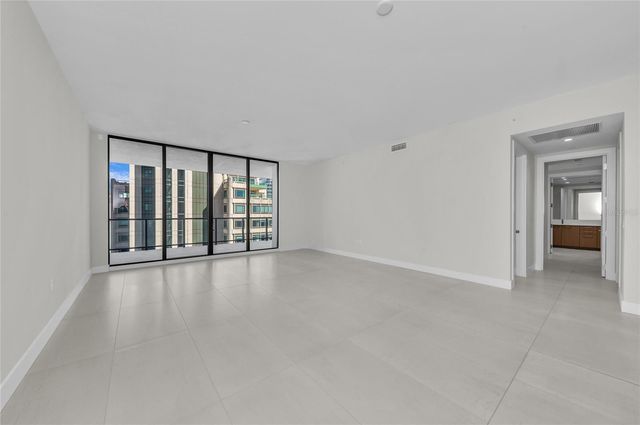 275 1ST AVENUE S 2204, St Petersburg, FL 33701