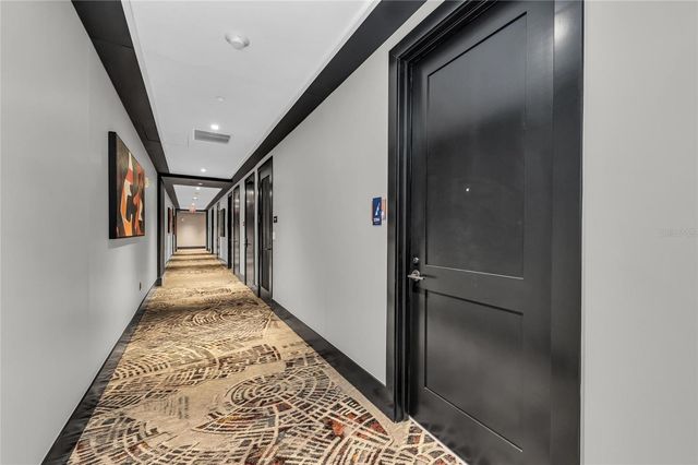 275 1ST AVENUE S 2204, St Petersburg, FL 33701