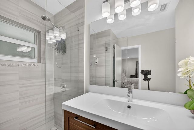 4890 SW 141st Ave, Miami, FL 33175