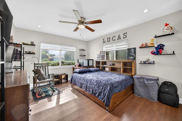 4890 SW 141st Ave, Miami, FL 33175