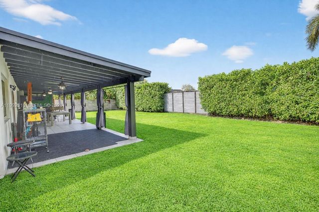 4890 SW 141st Ave, Miami, FL 33175