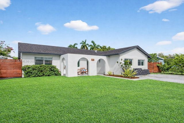 4890 SW 141st Ave, Miami, FL 33175