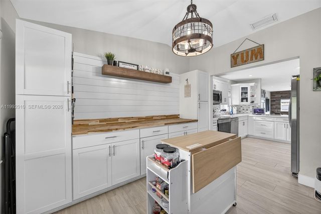 4890 SW 141st Ave, Miami, FL 33175