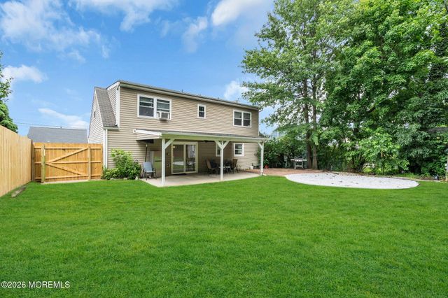 36 Elm Terrace, Parlin, NJ 08859