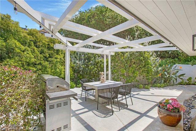 546 Temple Hills, Laguna Beach, CA 92651