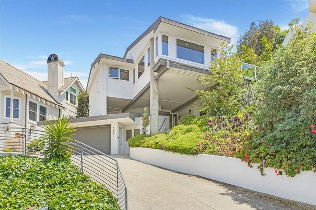 546 Temple Hills, Laguna Beach, CA 92651