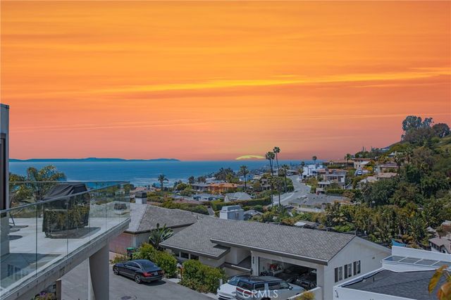 546 Temple Hills, Laguna Beach, CA 92651