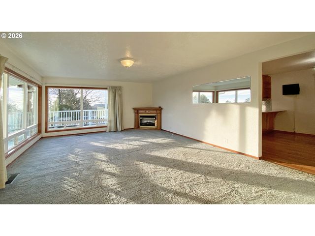 97987 COURT ST St, Brookings, OR 97415