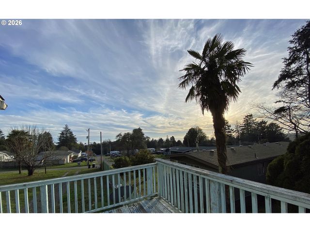 97987 COURT ST St, Brookings, OR 97415