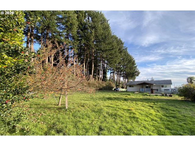 97987 COURT ST St, Brookings, OR 97415
