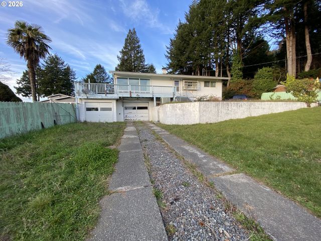 97987 COURT ST St, Brookings, OR 97415