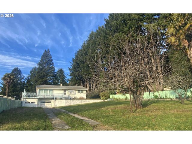 97987 COURT ST St, Brookings, OR 97415