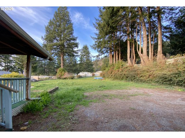 97987 COURT ST St, Brookings, OR 97415