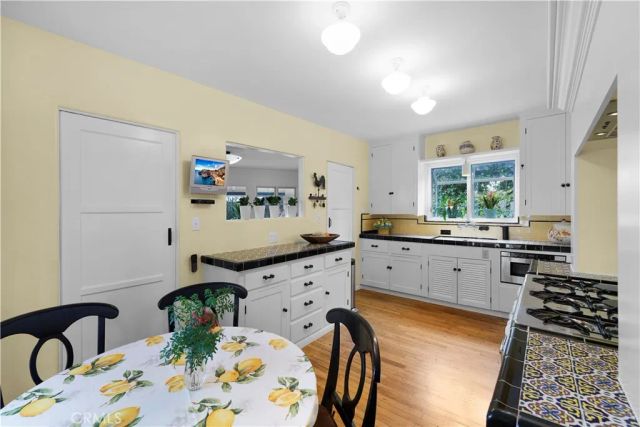 1492 Temple Hills Drive, Laguna Beach, CA 92651