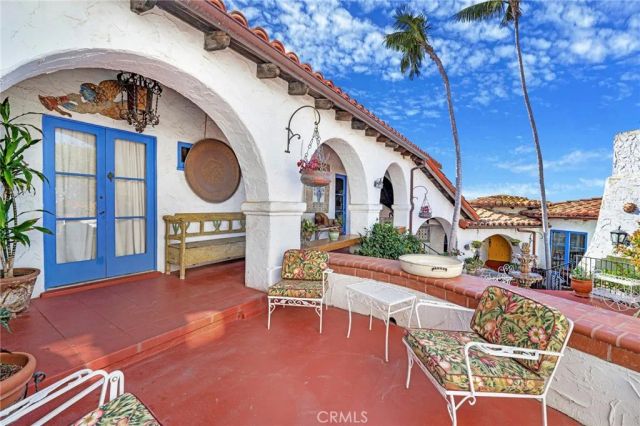 1492 Temple Hills Drive, Laguna Beach, CA 92651