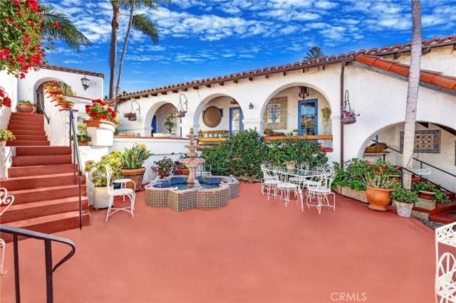 1492 Temple Hills Drive, Laguna Beach, CA 92651