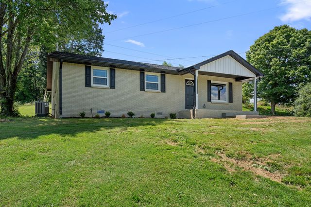 3776 John Taylor Rd, Woodlawn, TN 37191