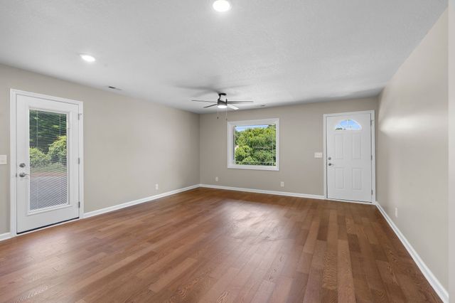 3776 John Taylor Rd, Woodlawn, TN 37191