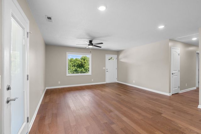 3776 John Taylor Rd, Woodlawn, TN 37191