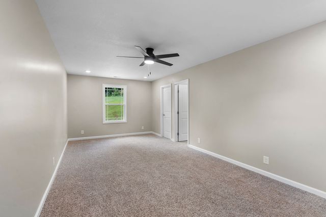 3776 John Taylor Rd, Woodlawn, TN 37191