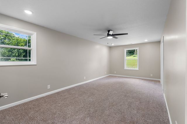3776 John Taylor Rd, Woodlawn, TN 37191