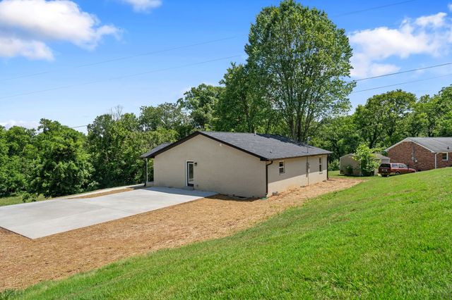 3776 John Taylor Rd, Woodlawn, TN 37191