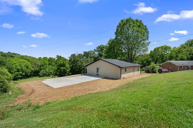 3776 John Taylor Rd, Woodlawn, TN 37191