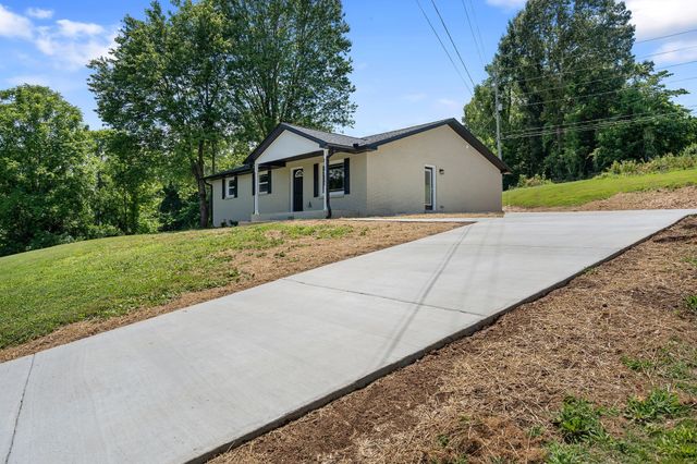 3776 John Taylor Rd, Woodlawn, TN 37191