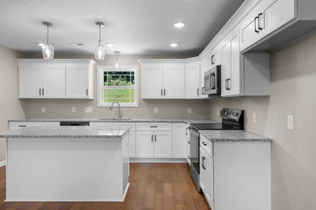 3776 John Taylor Rd, Woodlawn, TN 37191